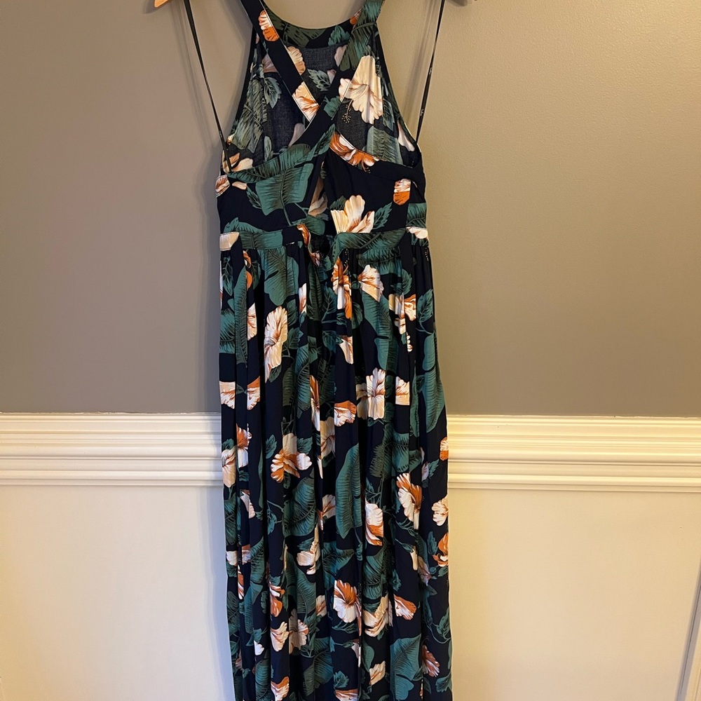 Lulu's Navy Floral Halter Maxi Dress with Green Leaves and Peach Blooms - Picture 7 of 9